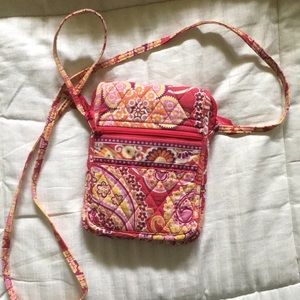 Vera Bradley Crosby body bag